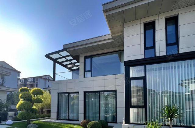 和泓清水湾南国侨城4室2厅168㎡230万二手房图片