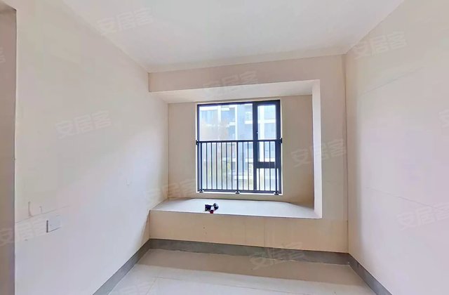 碧桂园江湾半岛3室2厅103㎡150万二手房图片