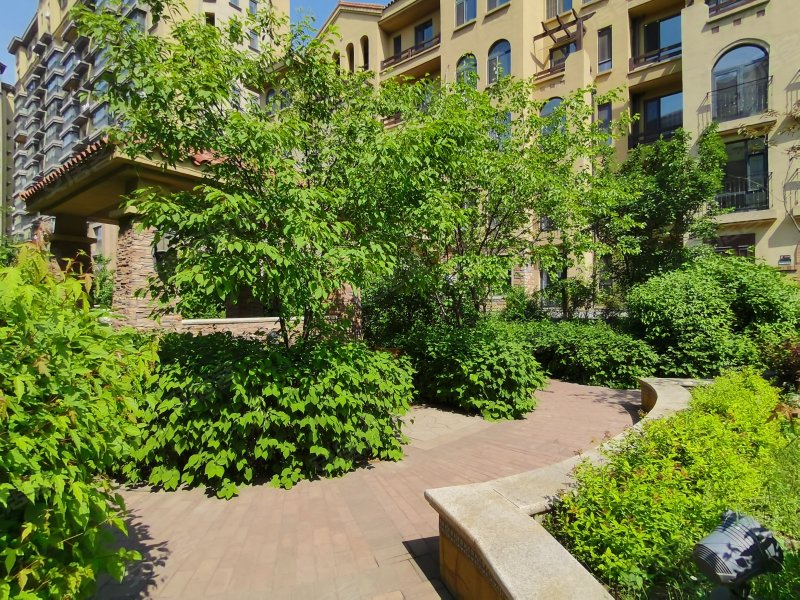 万盛理想国香郡