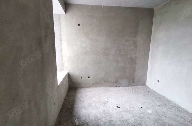 卓越漫香湖住宅小区2室2厅94㎡56.8万二手房图片