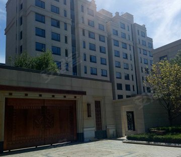 万科中南府 房龄新 出行方便 南北通透 近地铁 精装好房