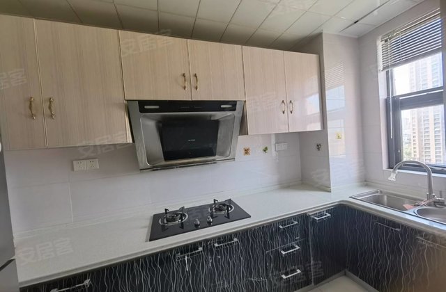 诚鹏中央华府3室2厅126㎡65万二手房图片