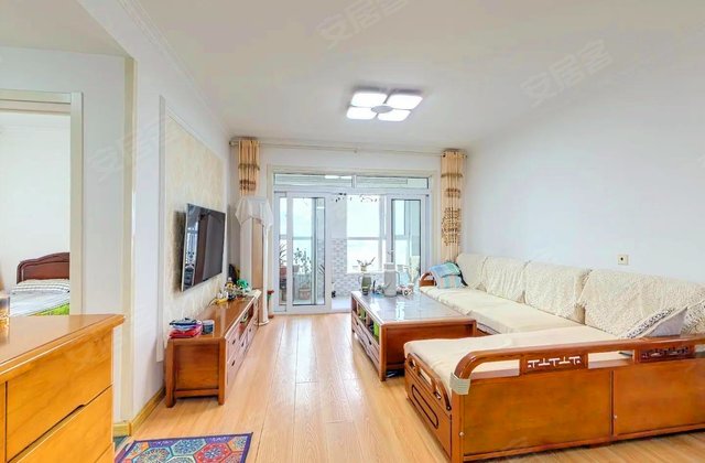 蓝山湾三期3室2厅108.24㎡130万二手房图片