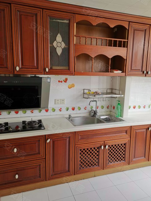 房东自荐天佑国际公寓铁一小铁一中精装修电梯房领包入住,天佑国际