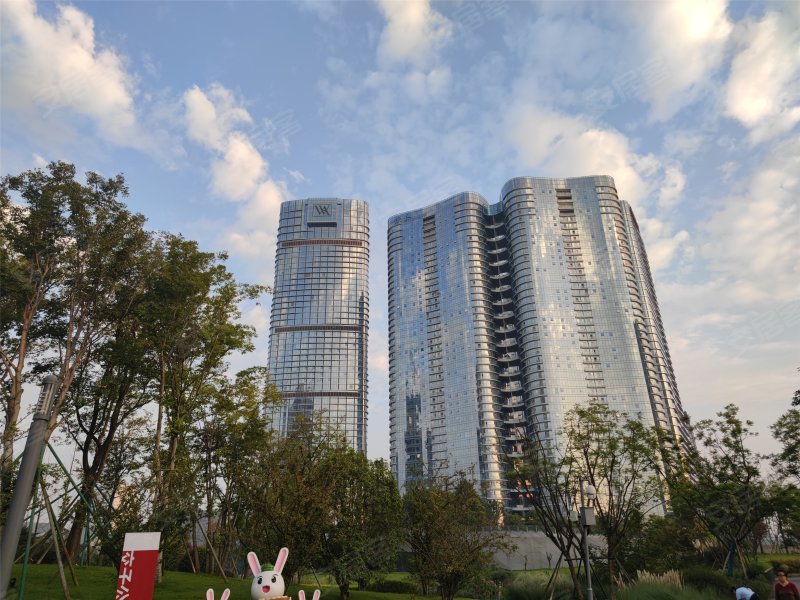 成都银泰中心华悦府