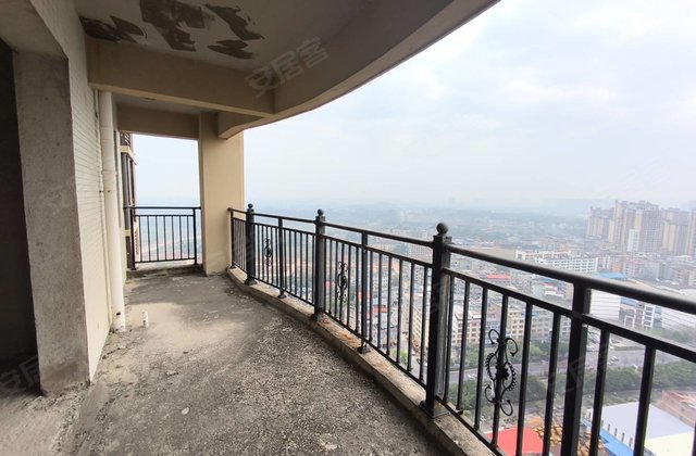 光大皇庭世家6室2厅175㎡61.8万二手房图片