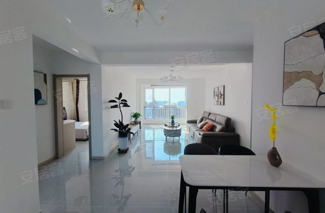 澳林湖畔花园小区3室2厅116.72㎡75.8万二手房图片