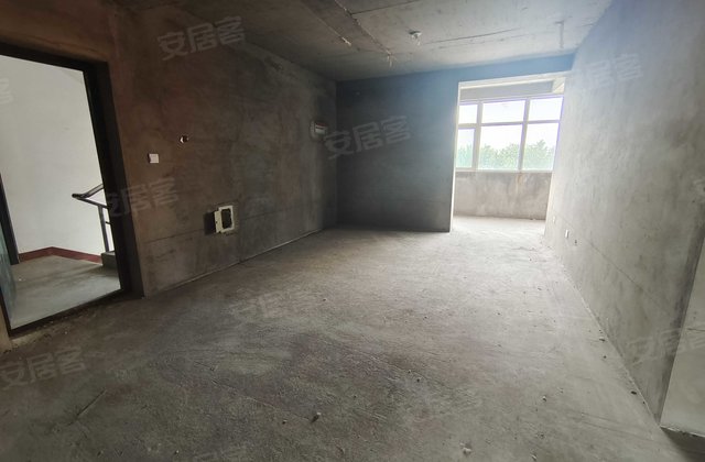 府东花苑3室2厅1卫