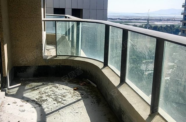 中能环球外滩4室2厅167.28㎡290万二手房图片