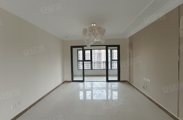 恒大悦龙台3室2厅129㎡67.8万二手房图片