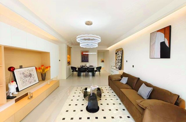 世纪半岛滇池名门豪装3房 西南向