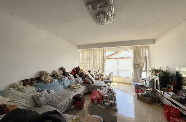 天籁雅筑3室2厅130㎡56.8万二手房图片