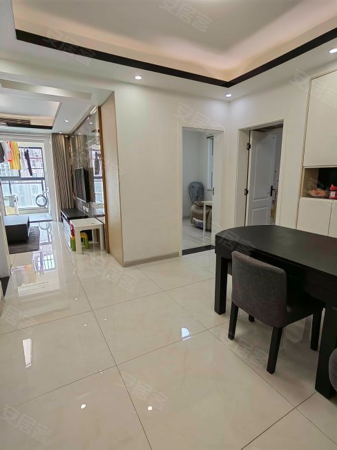 武汉房产网>武汉二手房>东西湖二手房>金银湖二手房>卧龙丽景湾名著苑