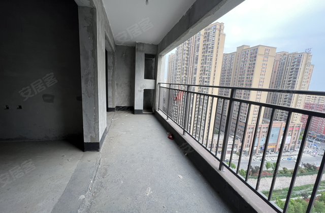 常绿北宸上苑3室2厅113㎡65万二手房图片