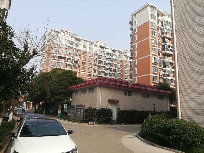 金汇名人苑三街坊 