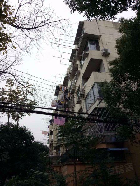 南大路180弄小区 