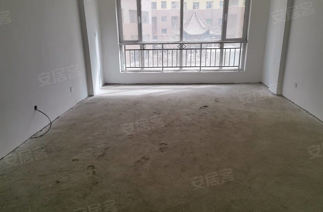 景隆颐园3室2厅114㎡37万二手房图片