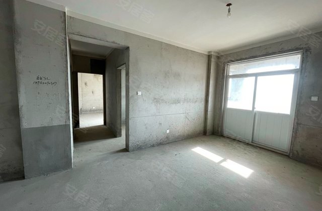 中瑞华府3室1厅102㎡69.8万二手房图片