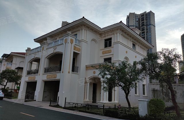 嘉逸园(别墅)5室2厅422㎡540万二手房图片