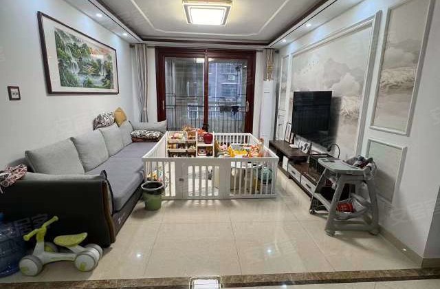 旗城西邻旭景园西区2楼 122平 带车库 精装修