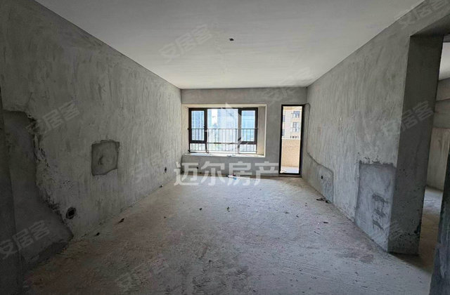 东湖曙光城4室2厅141㎡207万二手房图片