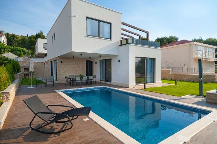 克罗地亚约¥1569万CroatiaTrogirHouse出售二手房公寓图片