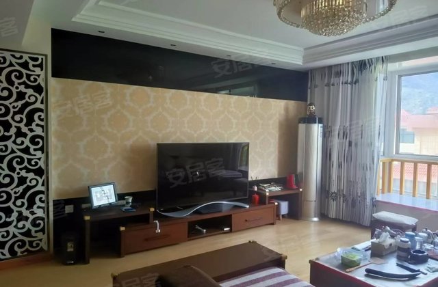 龙吟水郡3室2厅149㎡178万二手房图片