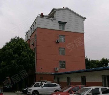 龙湖花园 满五   正规商品房 朝南 出行方便 临地铁