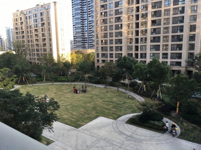 玉兰广场蕙兰园