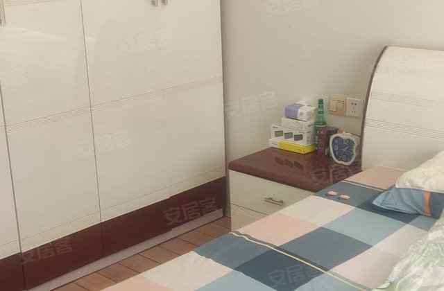 金都花苑3室2厅146.5㎡106万二手房图片