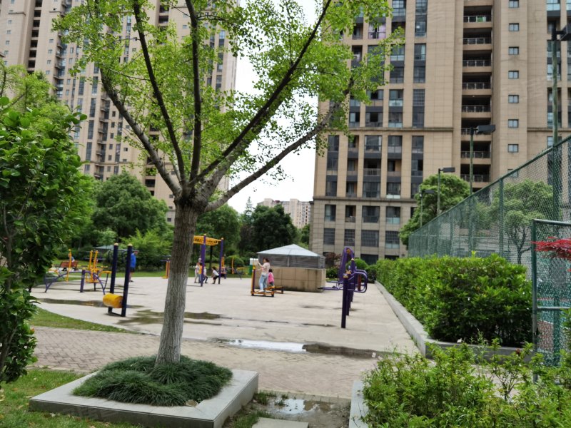 张浦裕花园(公寓住宅)