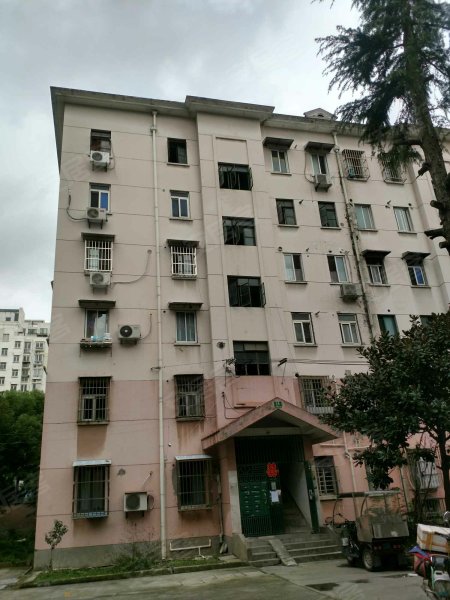 上中西路767弄小区 