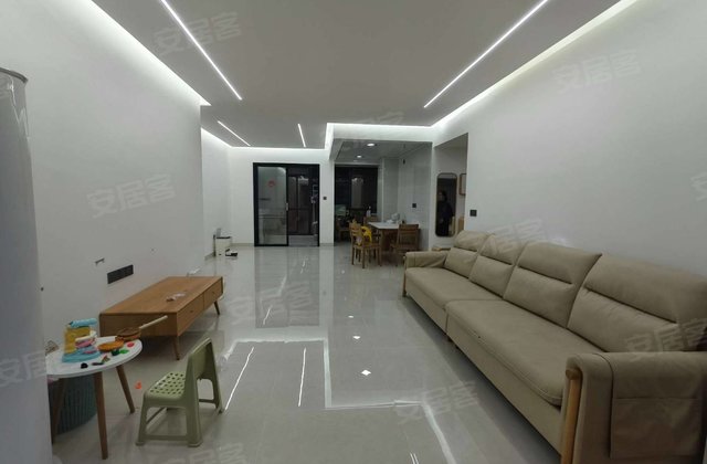 汇洋华府4室2厅128㎡65万二手房图片