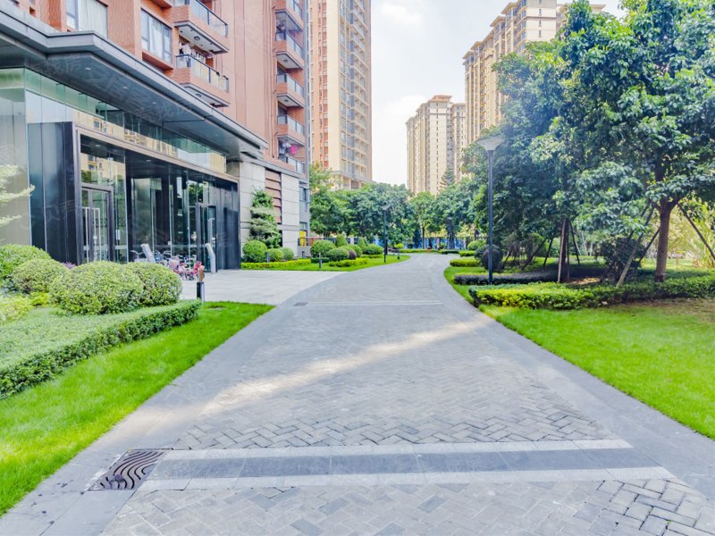 新鸿基泷景(商住楼),澜石大马路9号-佛山新鸿基泷景(商住楼)二手房