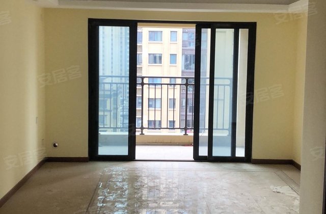 中梁融信壹号院4室2厅140㎡243万二手房图片