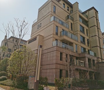 花山 联投光谷瑞园 三房 小区前排 无遮拦 采光视野好
