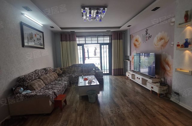 鑫世家花园小区4室2厅144.9㎡51万二手房图片