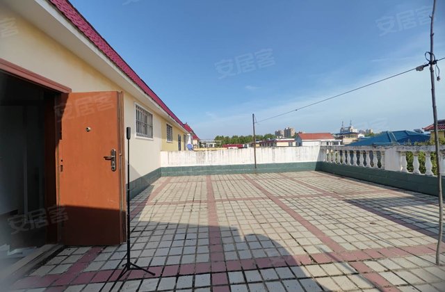 怡园小区6室4厅368㎡134万二手房图片