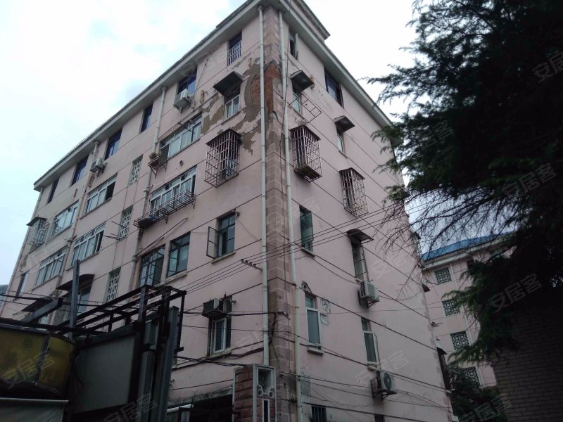 崂山路646号小区