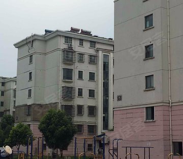 地铁口,湖滨花园复式4房2卫,带大小车库,价格可谈