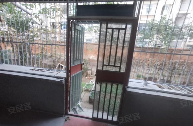 南阳市五中家属院3室2厅96㎡41.8万二手房图片