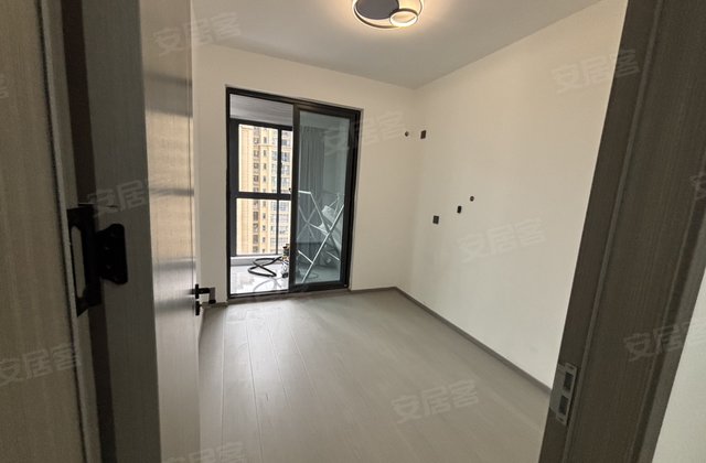 英莱达广场御龙府3室2厅95㎡78万二手房图片