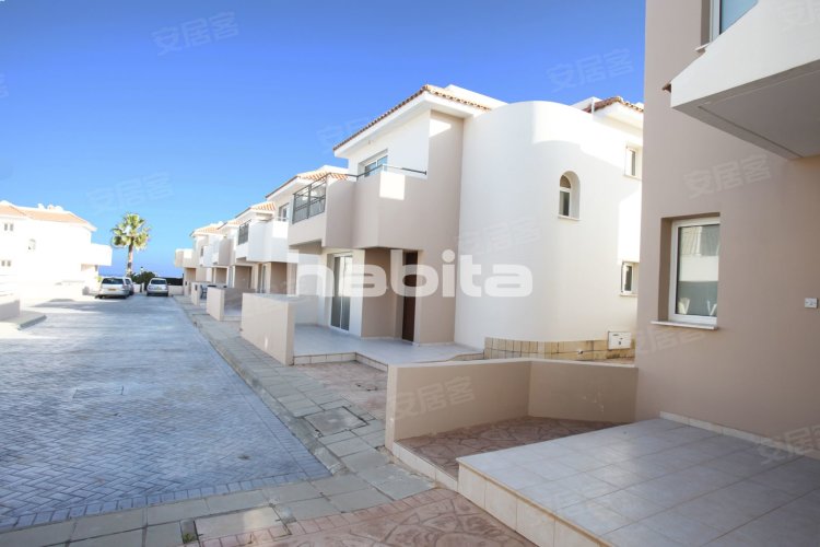 塞浦路斯约¥214万新准备搬进别墅， 无需 税二手房独栋别墅图片