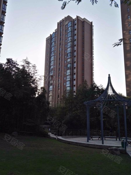 地杰国际城F欧香四季