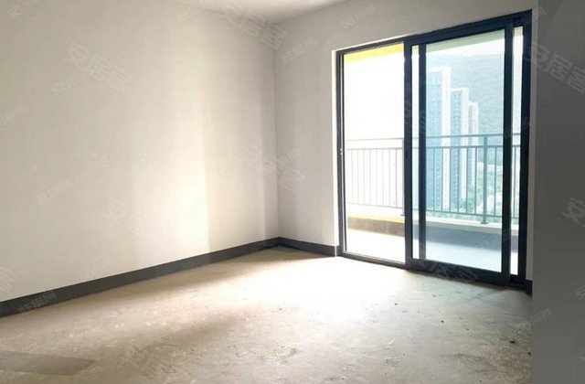 新城名昱4室2厅131㎡81万二手房图片