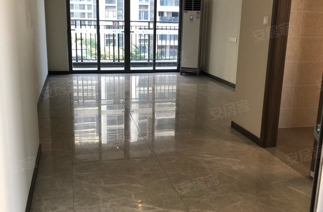 保利爱乐小镇4室2厅119㎡65万二手房图片
