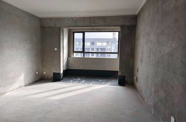 万华悦府4室2厅142㎡62万二手房图片