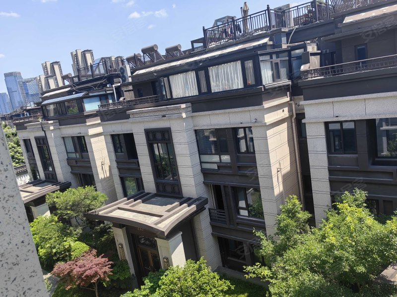 建发玖里湾(一三期)二手房,355万,4室2厅,3卫,132.06平米-无锡安究屯