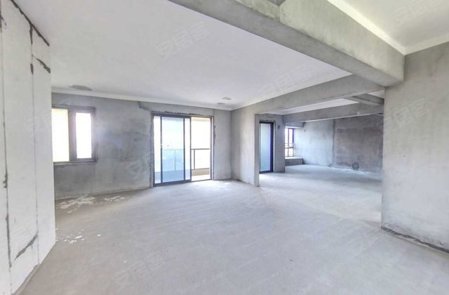 瑞枫锦园4室2厅178.43㎡248万二手房图片