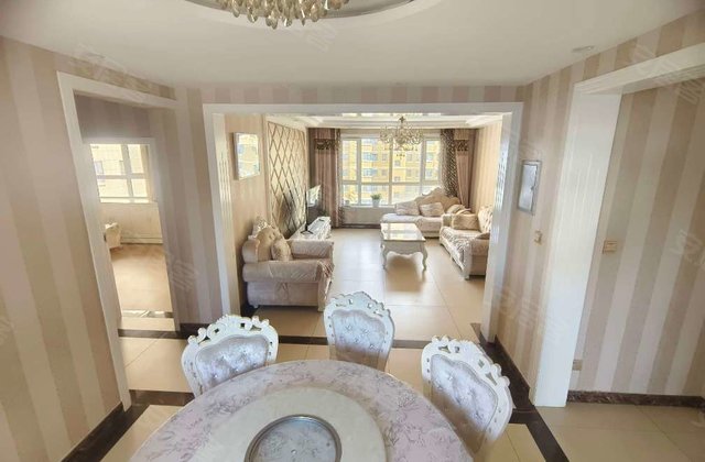 桦林雅苑C区3室2厅121㎡68万二手房图片